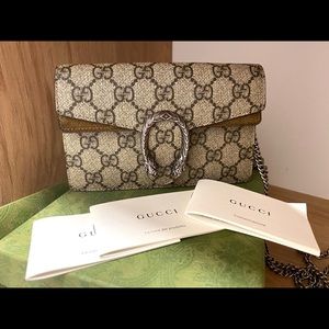 Gucci Dionysus GG Supreme super mini bag